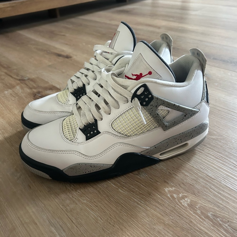 Jordan 4 White Cement